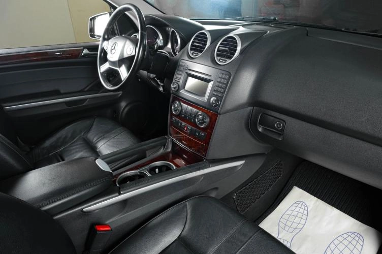Mercedes-Benz M-класс 10 из 18