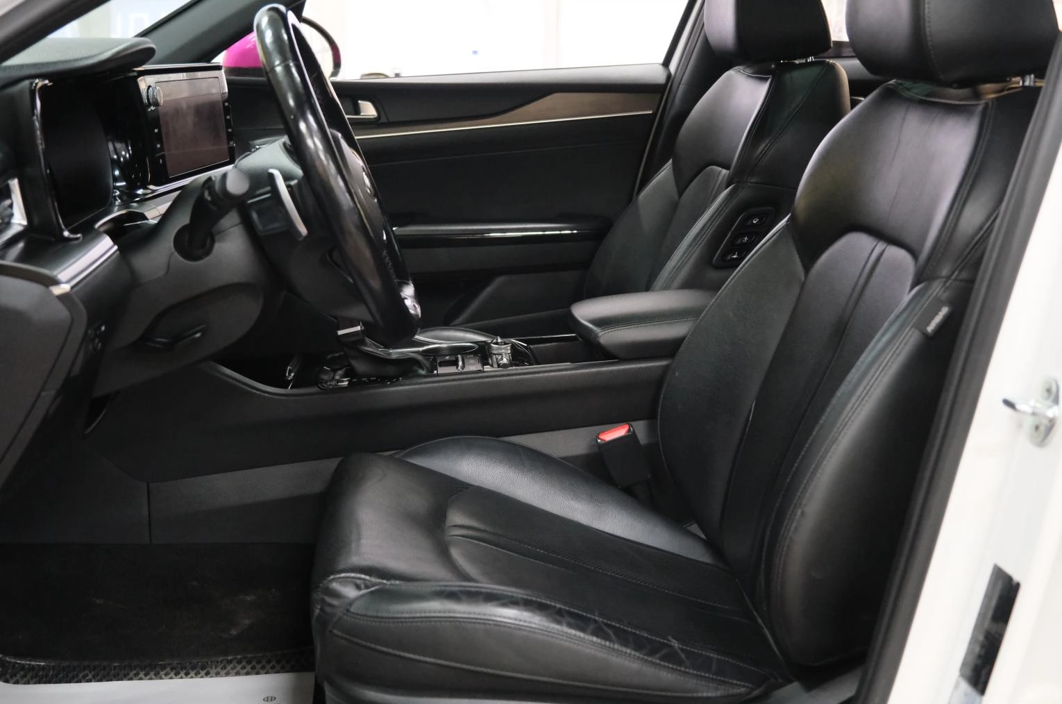 KIA K5 7 из 26
