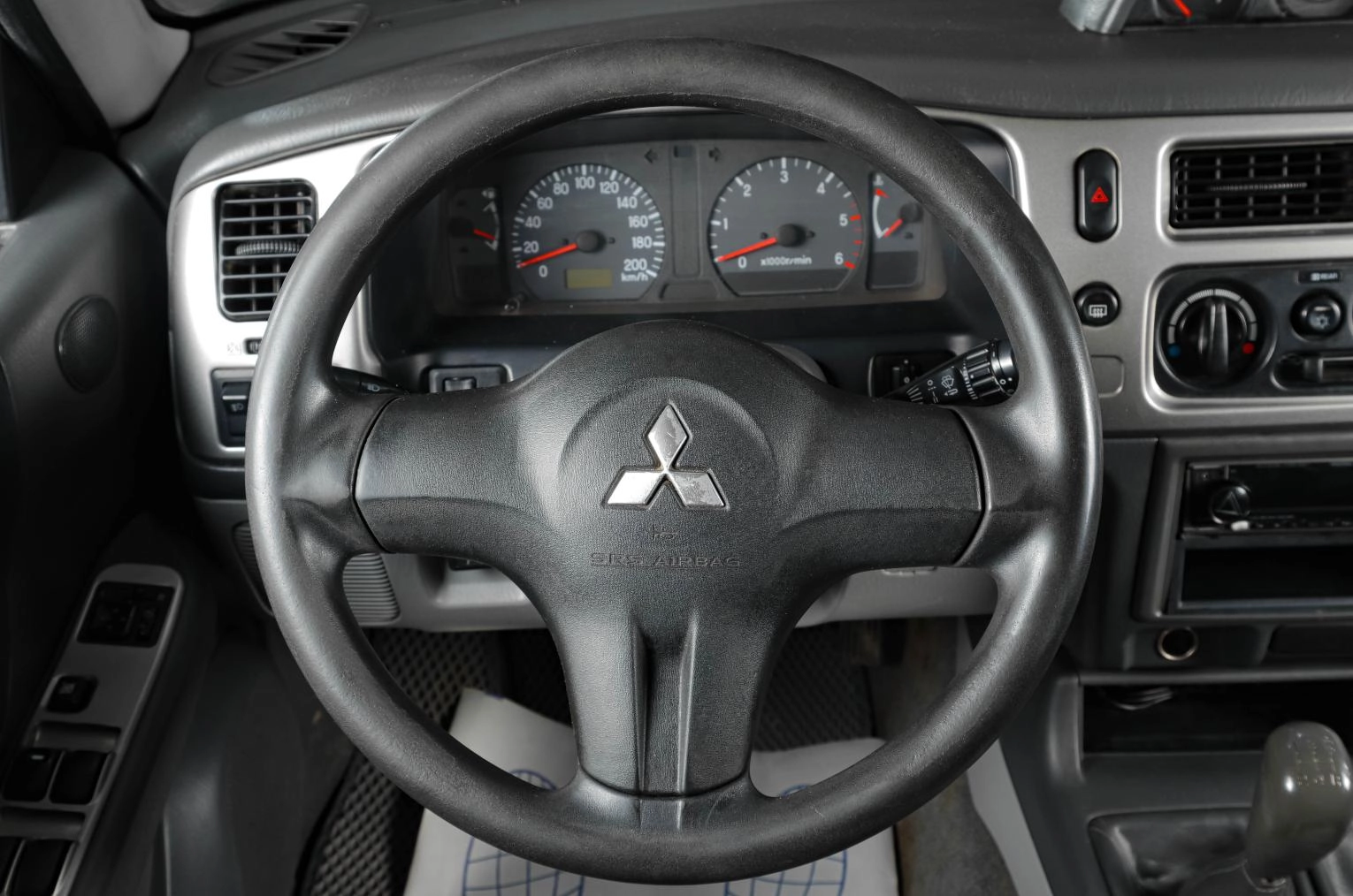 Mitsubishi Pajero Sport 13 из 16