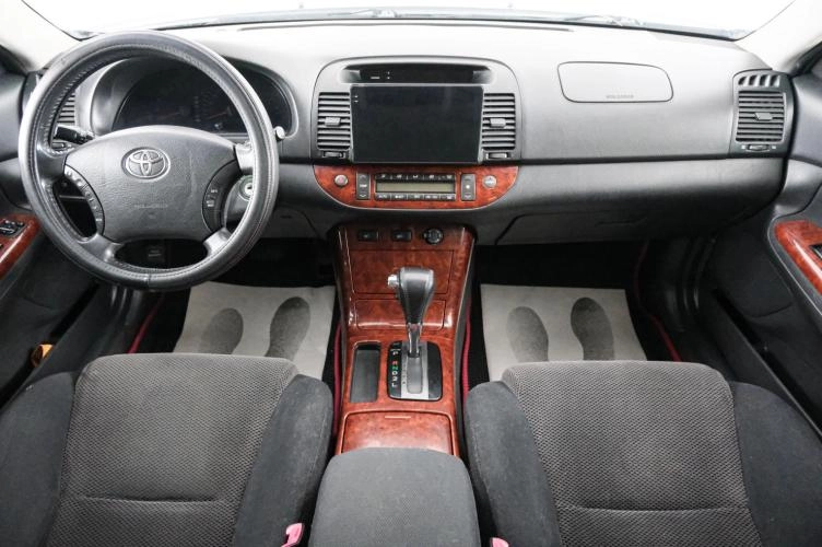Toyota Camry 10 из 21