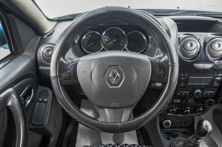 Renault Duster 12 из 24