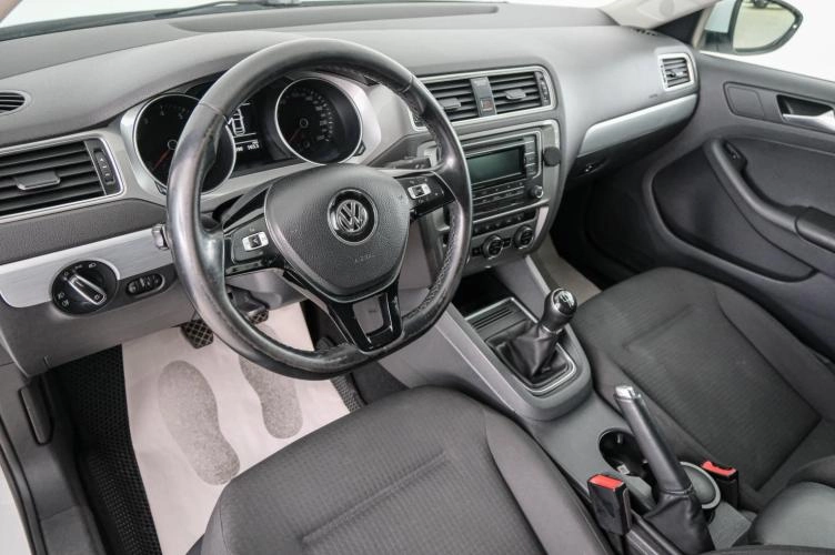 Volkswagen Jetta 8 из 22