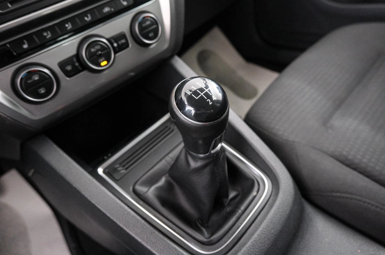 Volkswagen Jetta 16 из 22