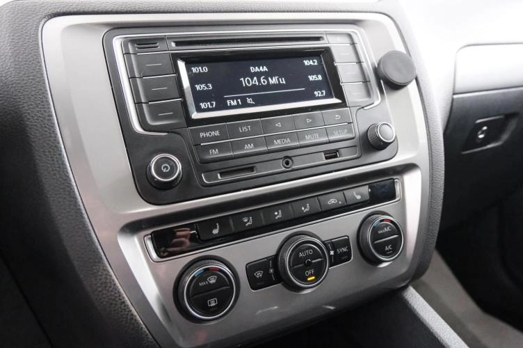 Volkswagen Jetta 15 из 22