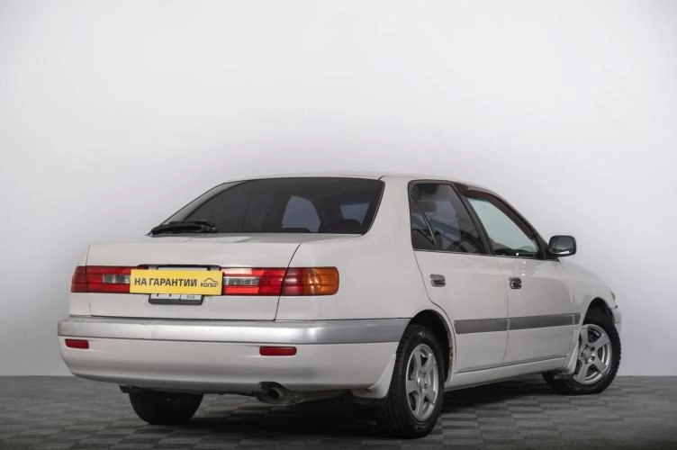 Toyota Corona Premio 6 из 6