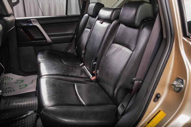 Toyota Land Cruiser Prado 20 из 20