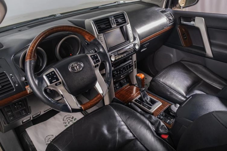 Toyota Land Cruiser Prado 8 из 20