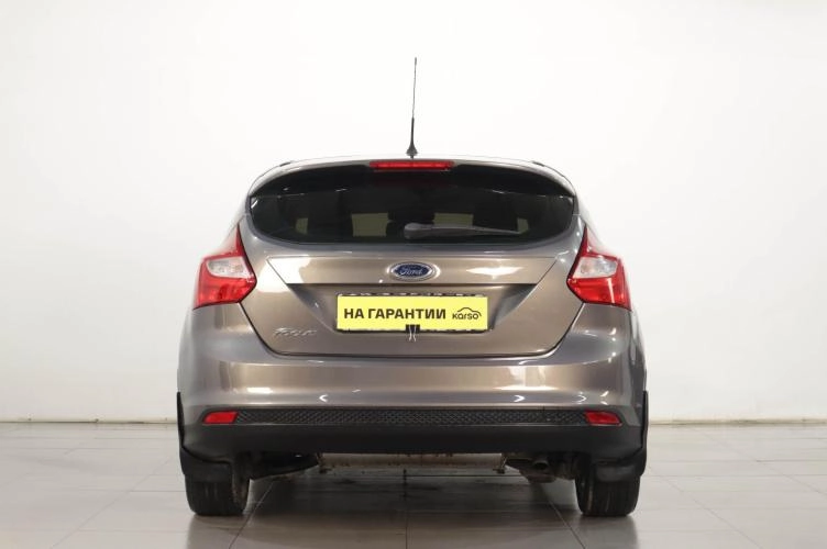 Ford Focus 5 из 6