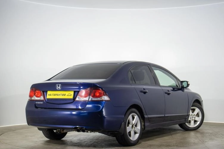 Honda Civic 4 из 6