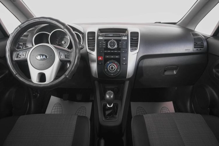 KIA Venga 12 из 19
