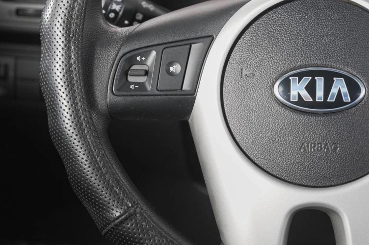 KIA Venga 15 из 19