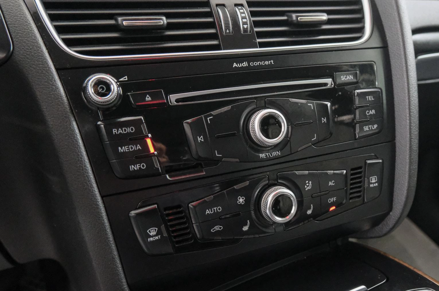 Audi A4 16 из 23