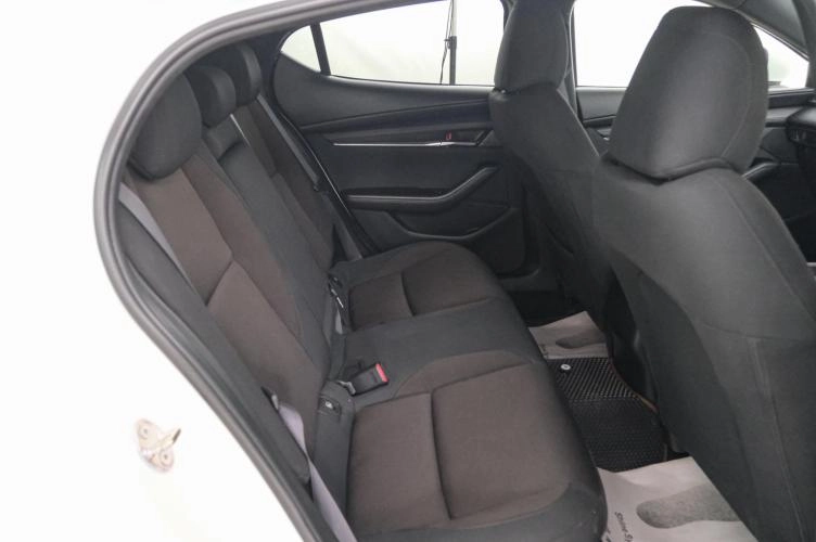 Mazda 3 21 из 22