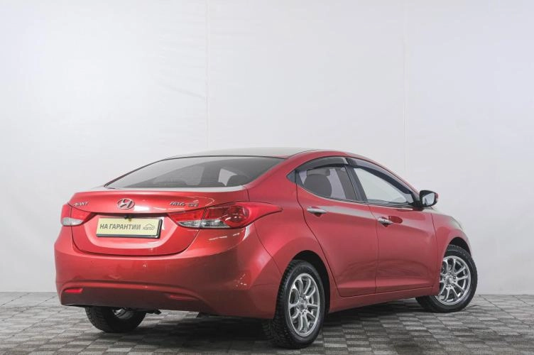 Hyundai Avante 6 из 6