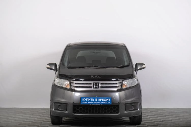 Honda Freed 3 из 6
