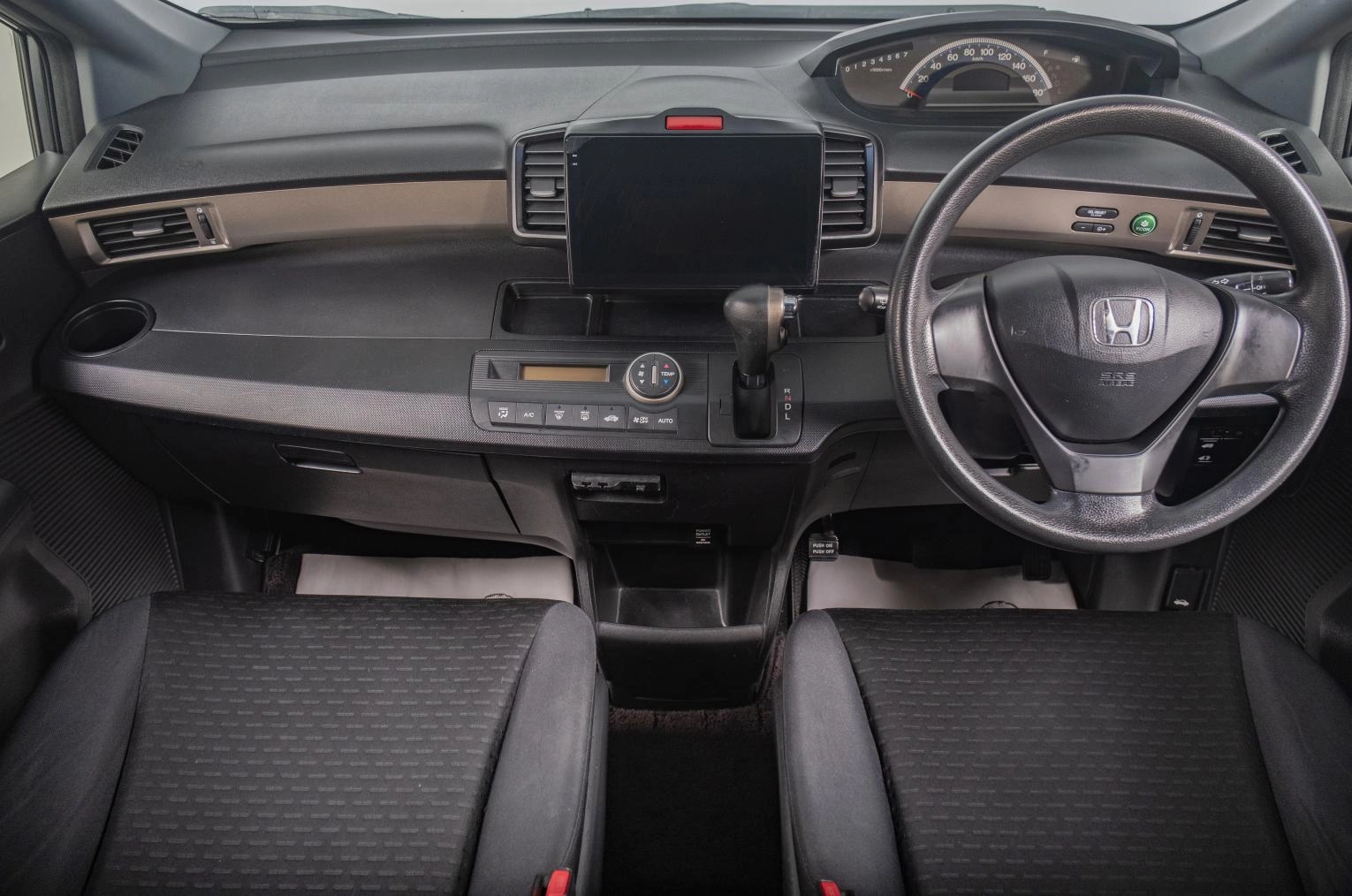 Honda Freed 11 из 18