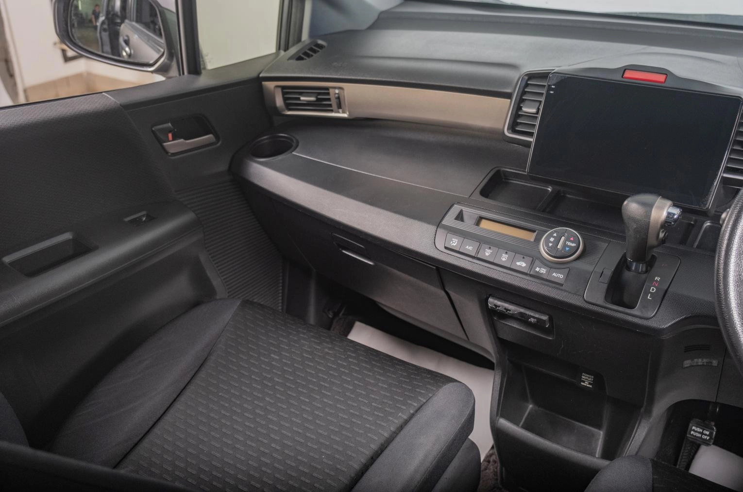 Honda Freed 12 из 18