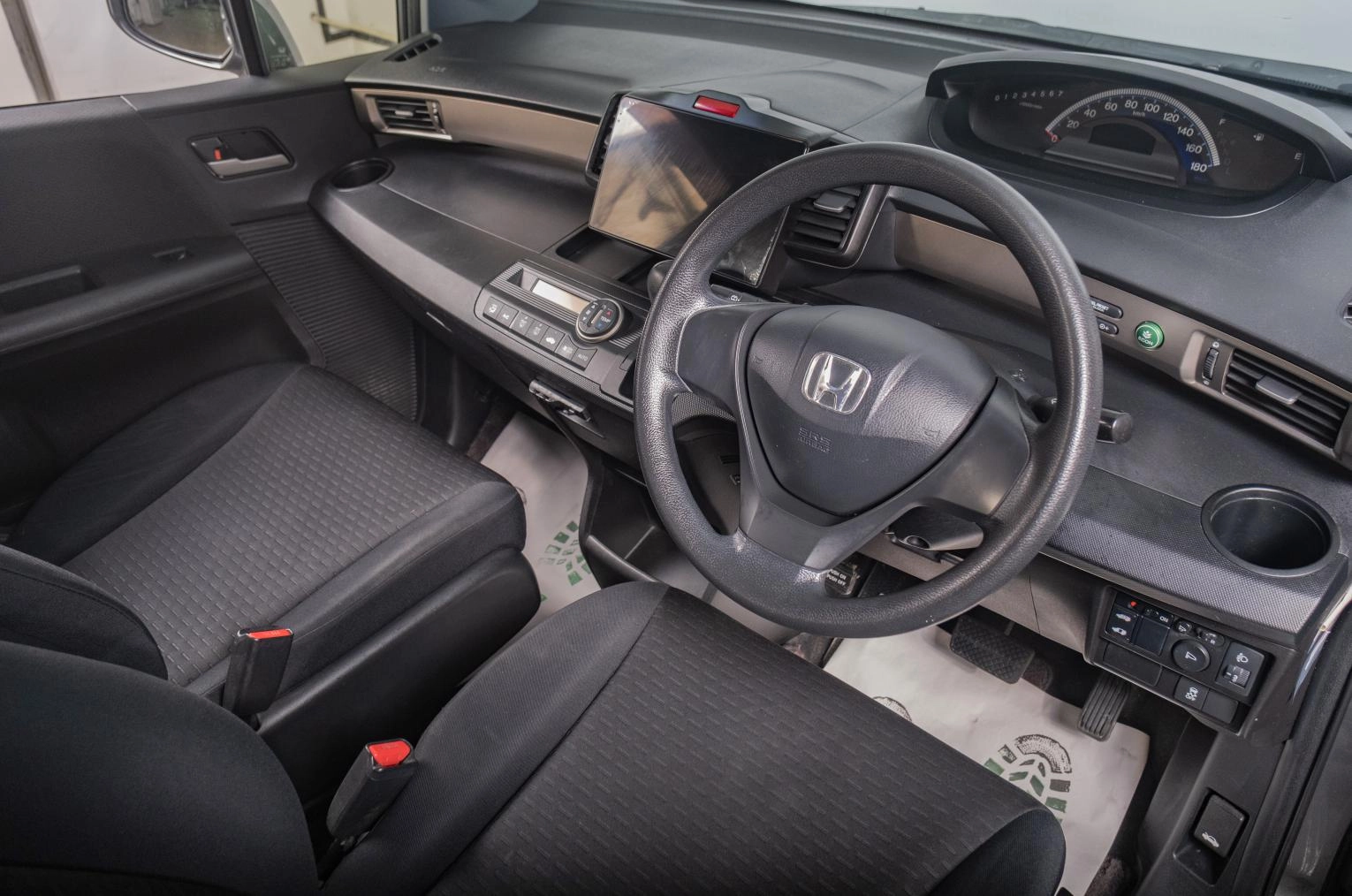 Honda Freed 7 из 18