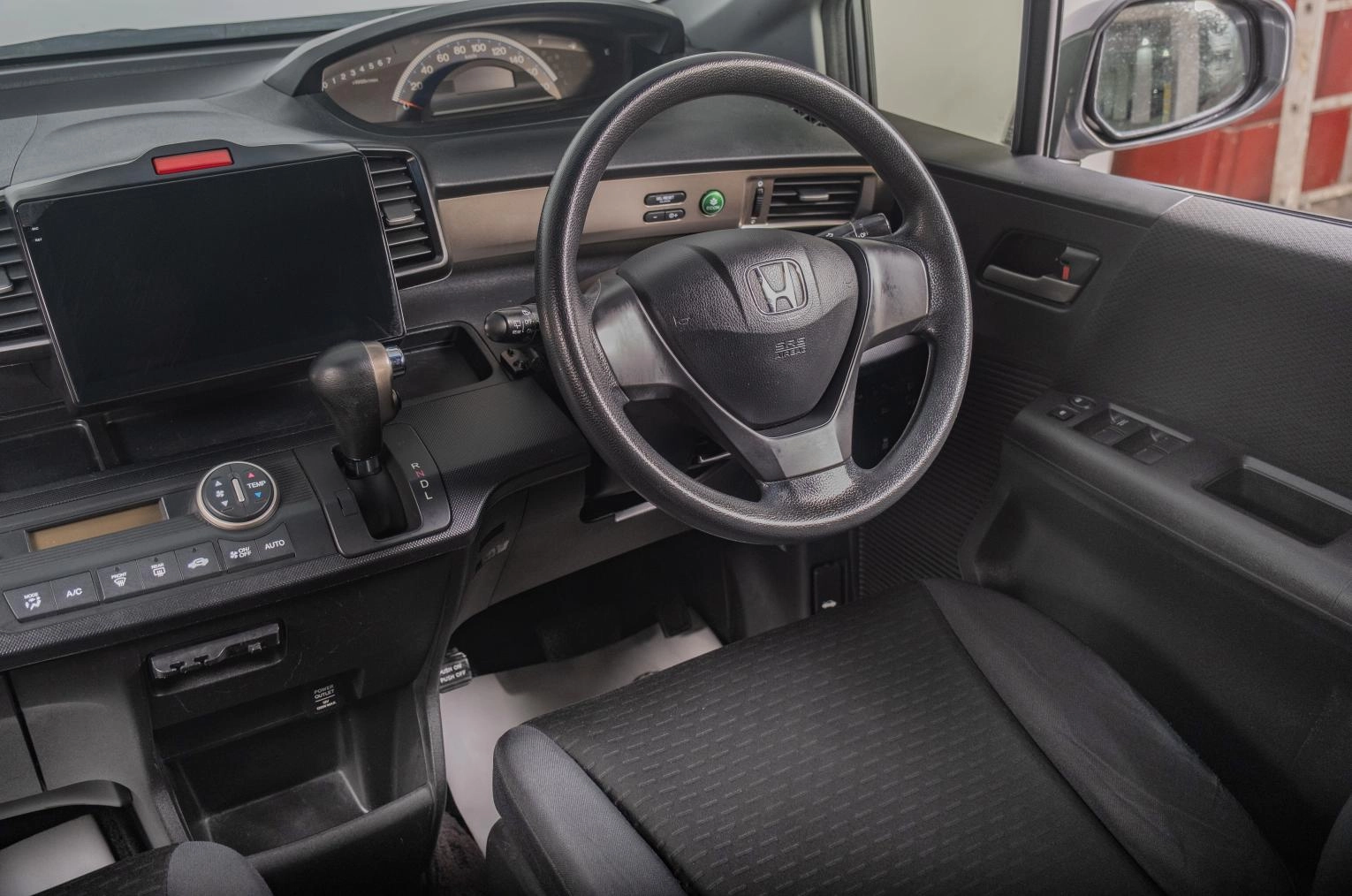 Honda Freed 10 из 18