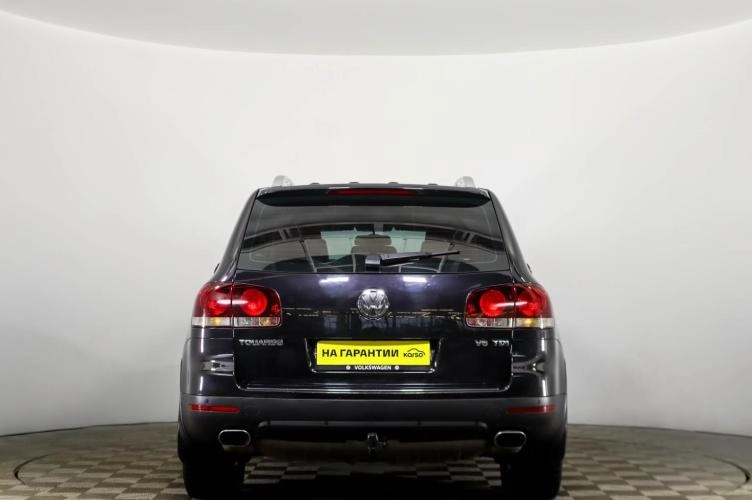Volkswagen Touareg 5 из 6
