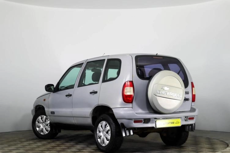 Chevrolet Niva 6 из 6
