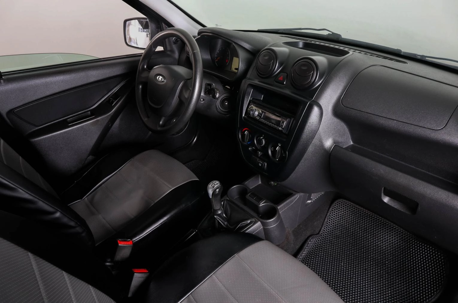 ВАЗ (LADA) Granta 11 из 20