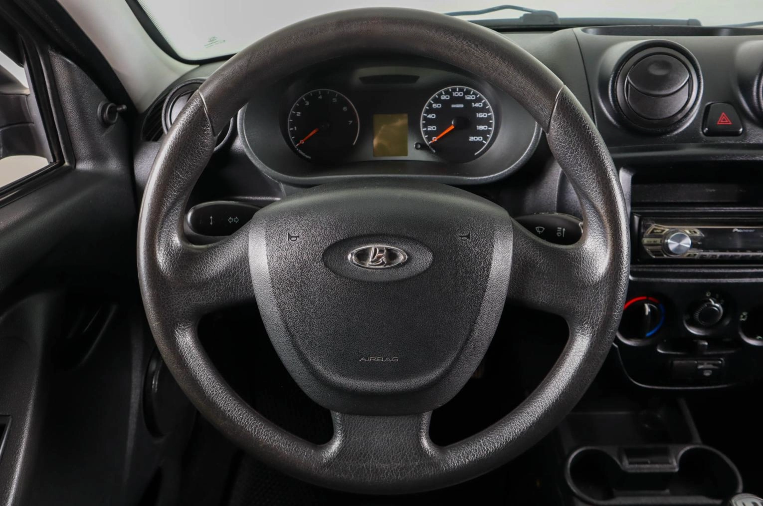 ВАЗ (LADA) Granta 15 из 20