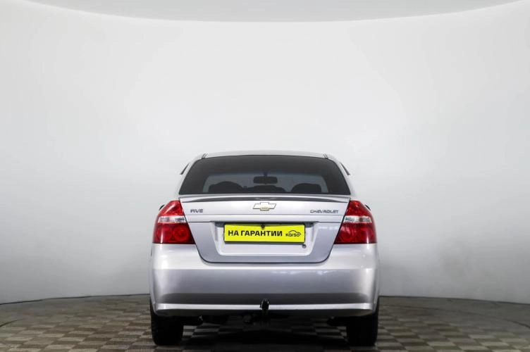 Chevrolet Aveo 5 из 6
