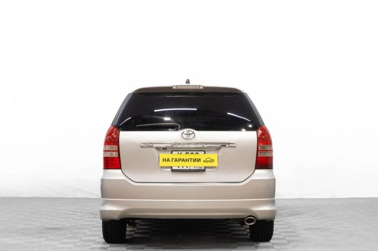 Toyota Wish 5 из 6