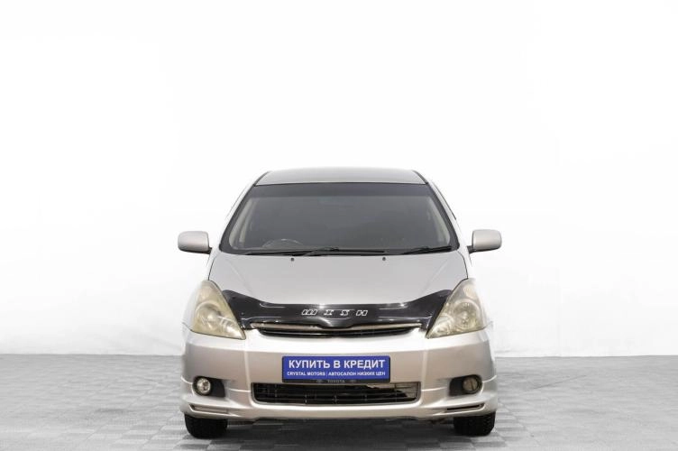 Toyota Wish 2 из 6