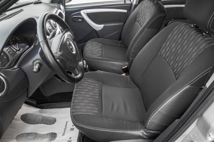 Renault Sandero 10 из 21