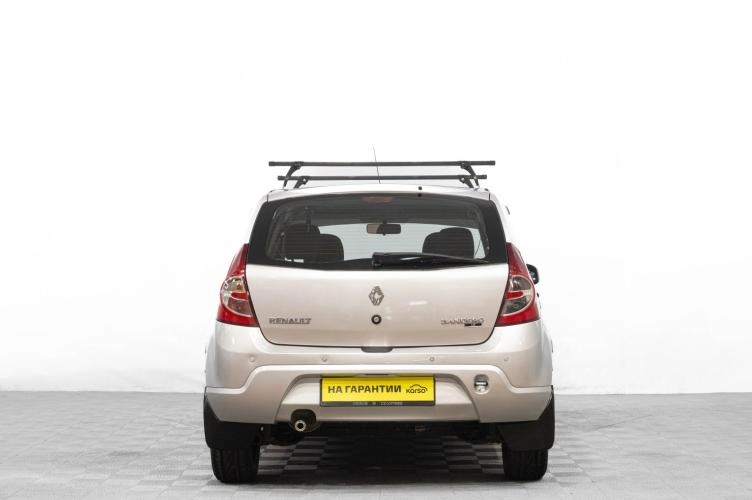 Renault Sandero 5 из 6
