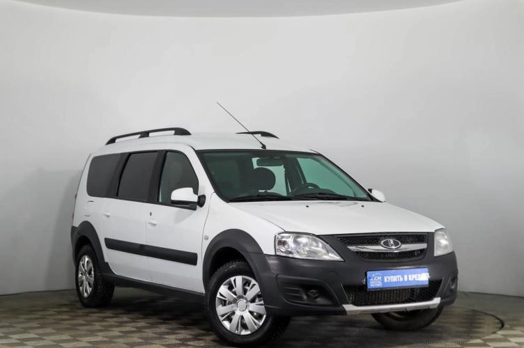 ВАЗ (LADA) Largus Cross 1 из 6
