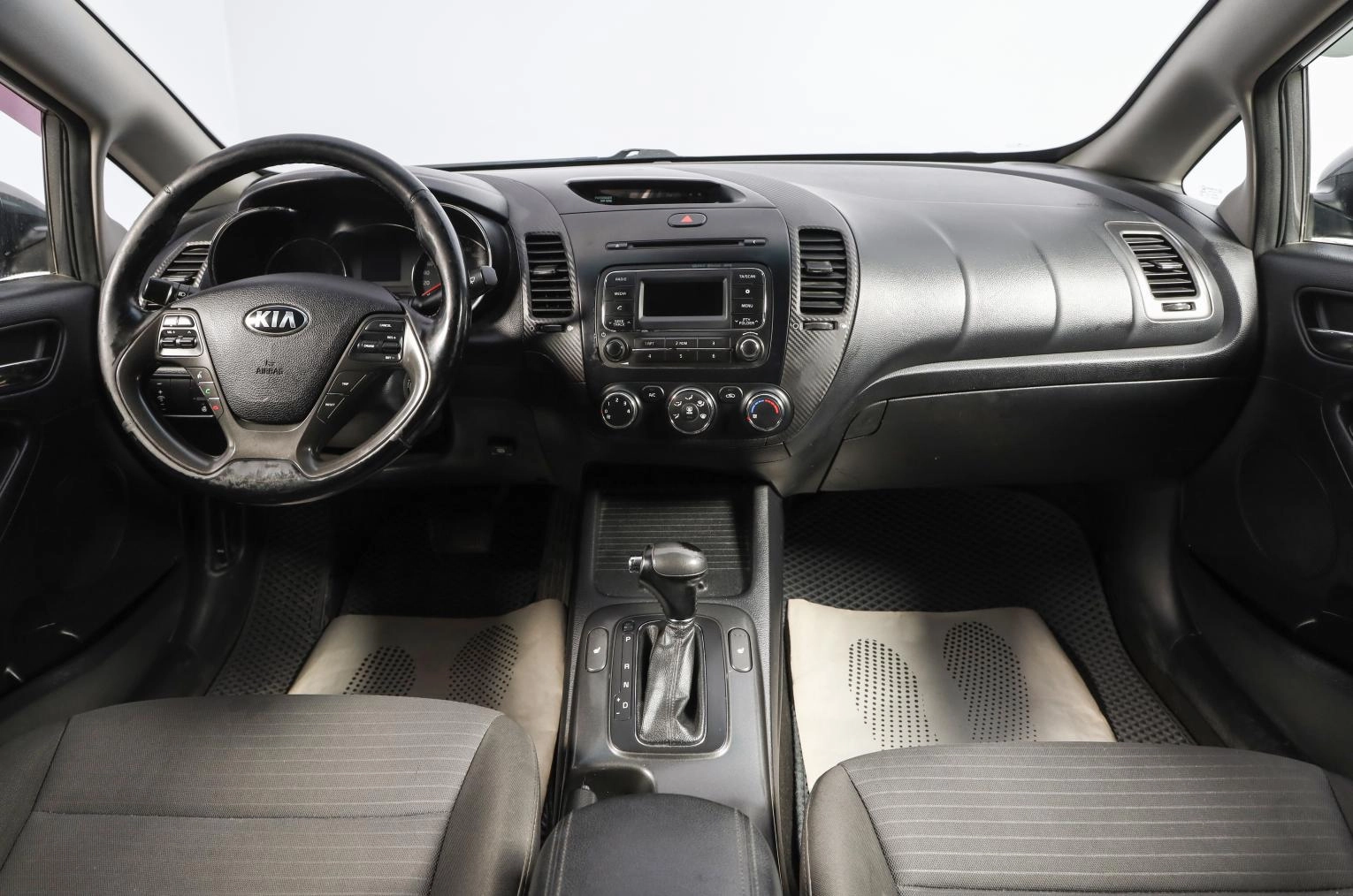 KIA Cerato 13 из 17