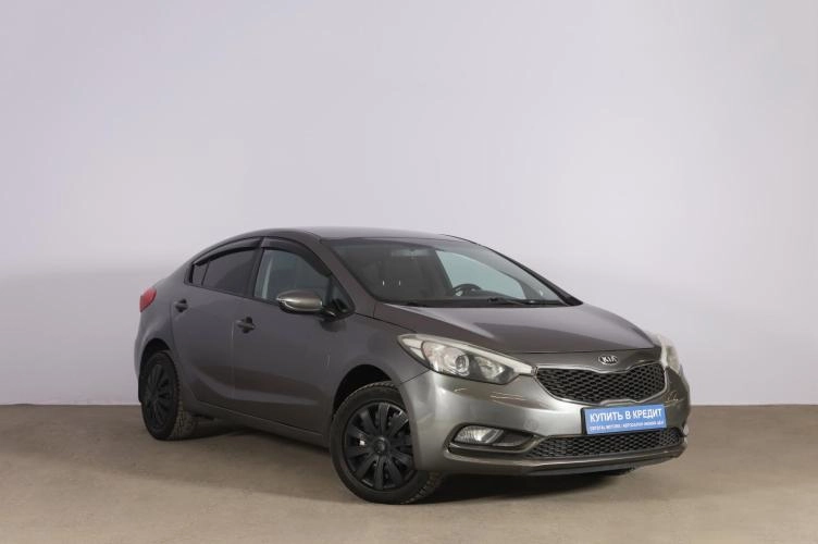 KIA Cerato 1 из 6