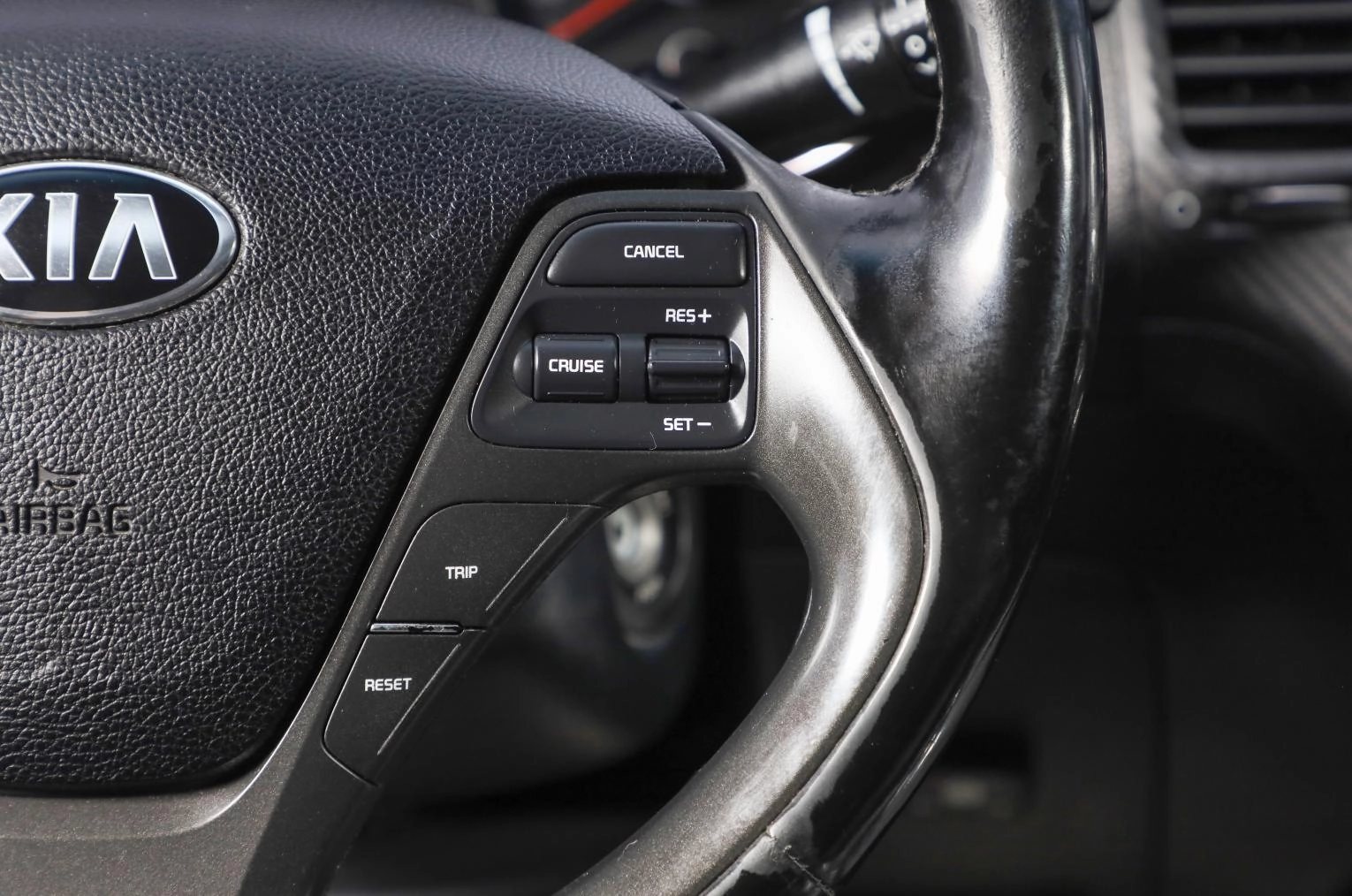 KIA Cerato 12 из 17