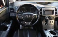 Toyota Venza 12 из 23