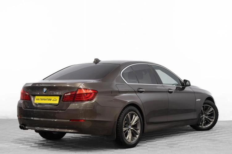 BMW 5 серия 4 из 6
