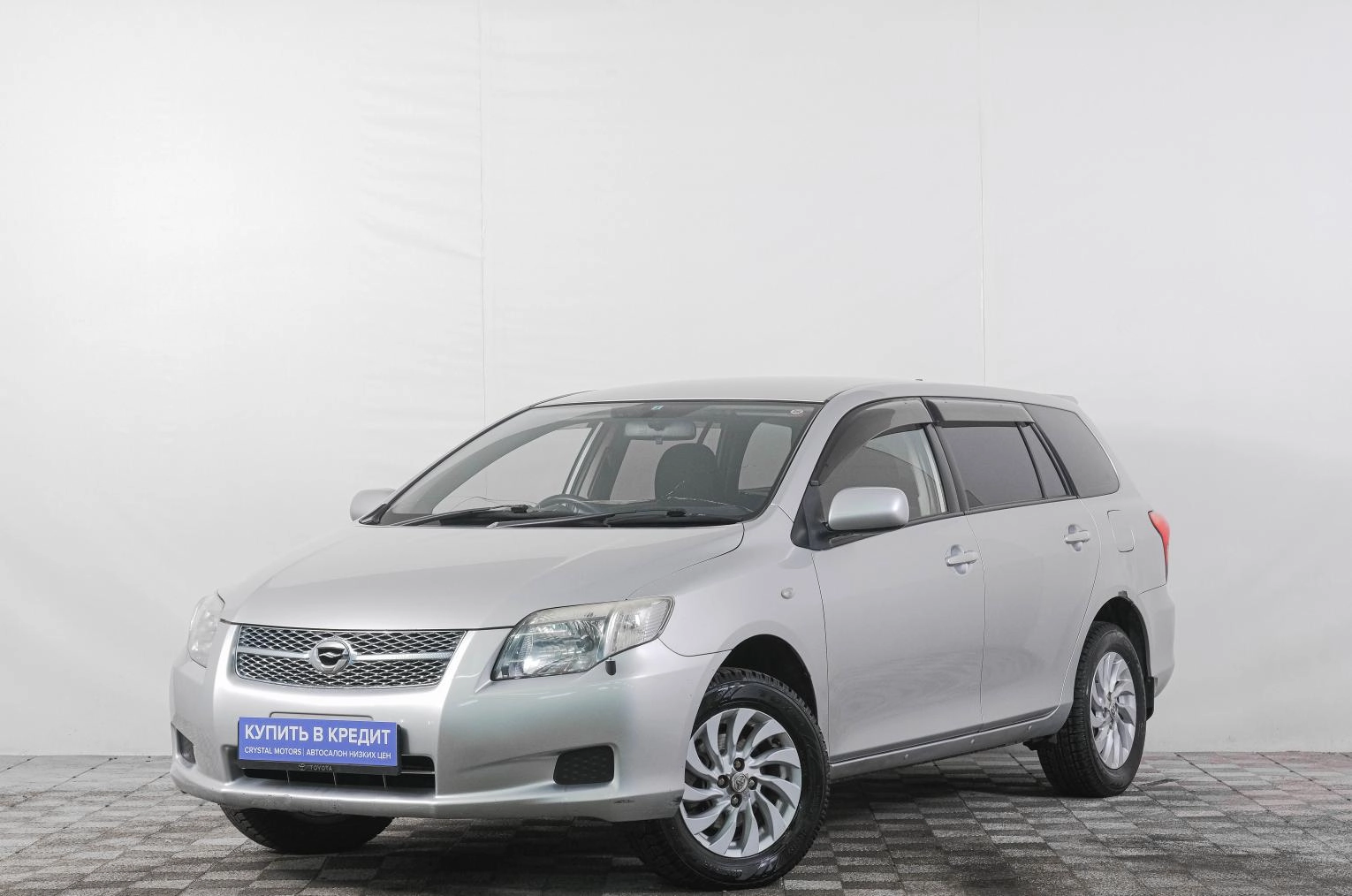 Toyota Corolla Fielder 3 из 19