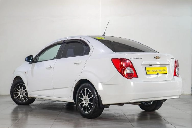 Chevrolet Aveo 4 из 6