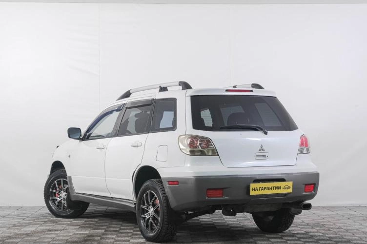Mitsubishi Outlander 4 из 6