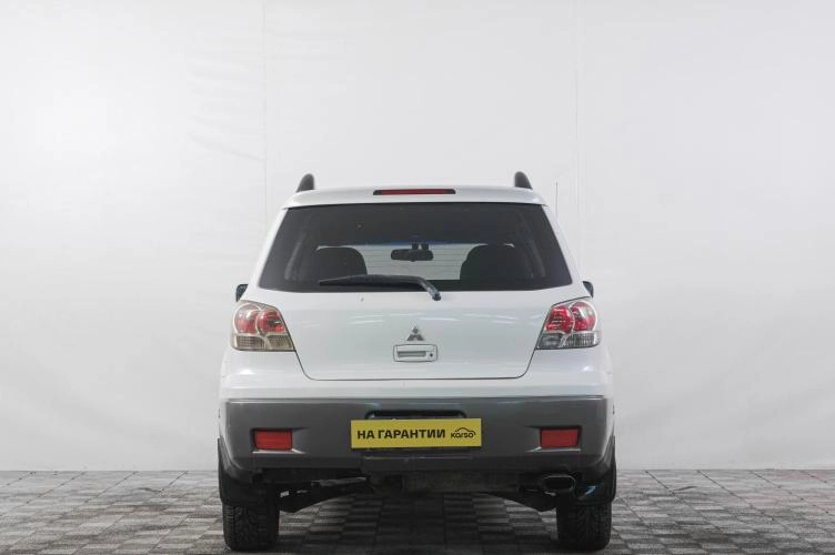 Mitsubishi Outlander 5 из 6