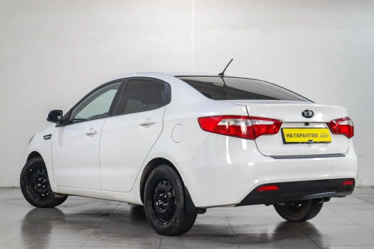 KIA Rio 4 из 6