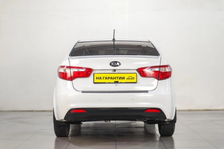 KIA Rio 5 из 6