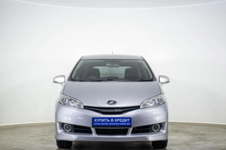 Toyota Wish 2 из 6