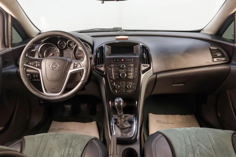 Opel Astra 14 из 19