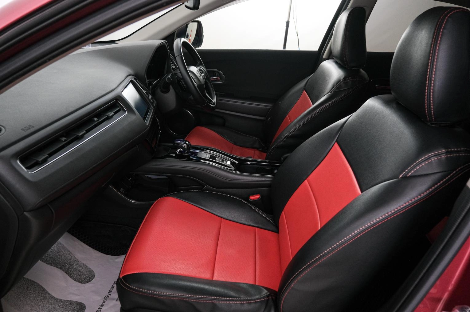 Honda Vezel 13 из 21