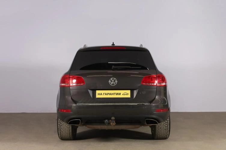 Volkswagen Touareg 5 из 6
