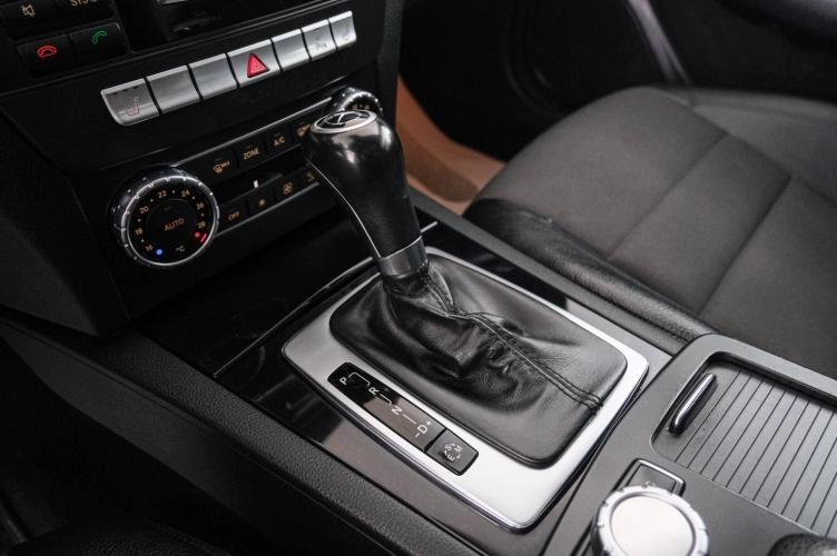 Mercedes-Benz C-класс 17 из 23