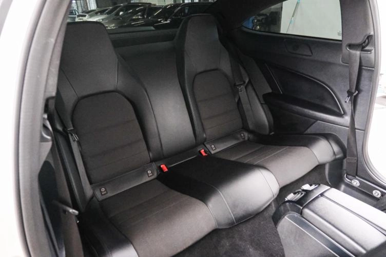 Mercedes-Benz C-класс 22 из 23